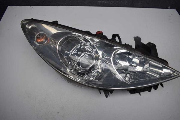 PHARE DROIT PEUGEOT - Vue 1